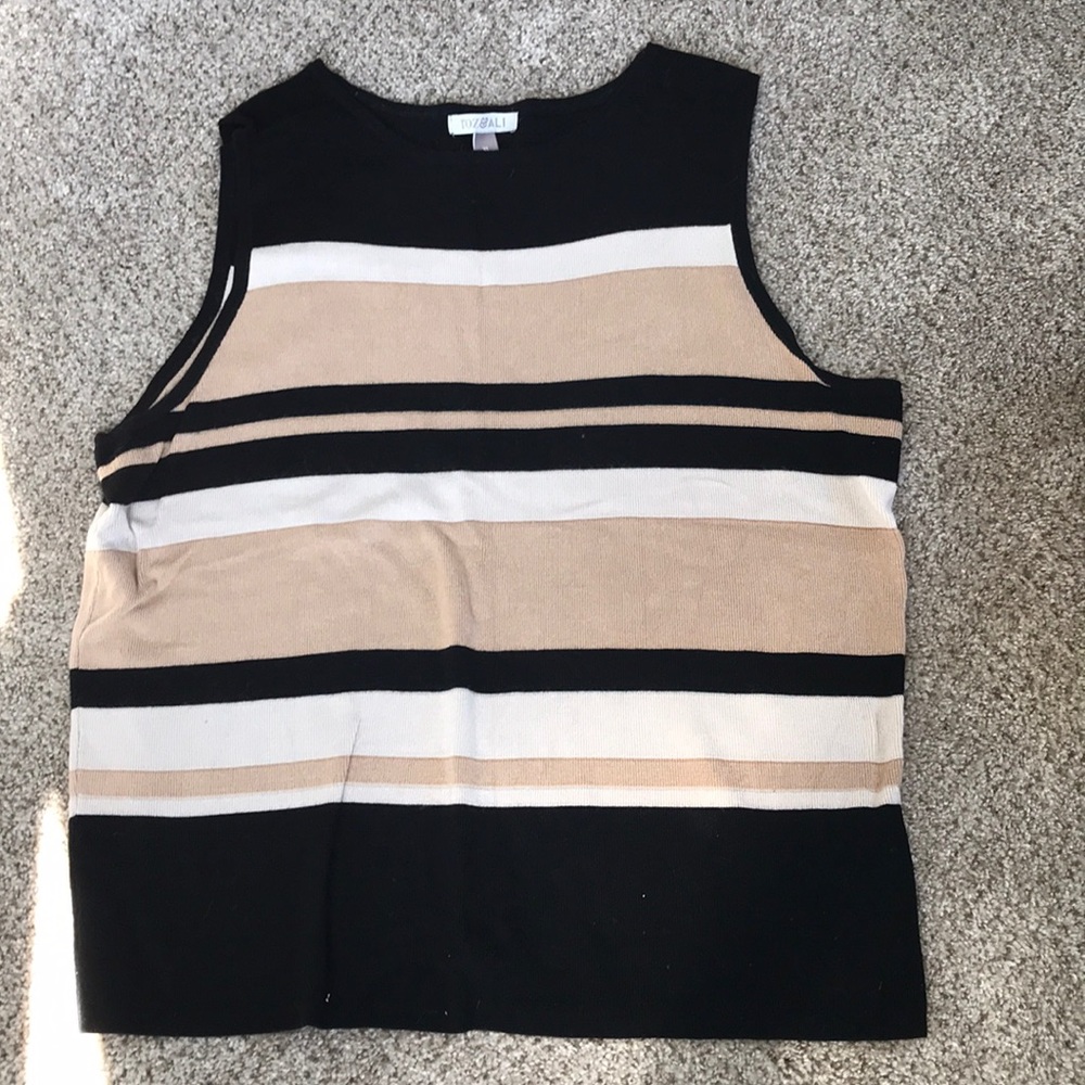 Roz & Ali tank
